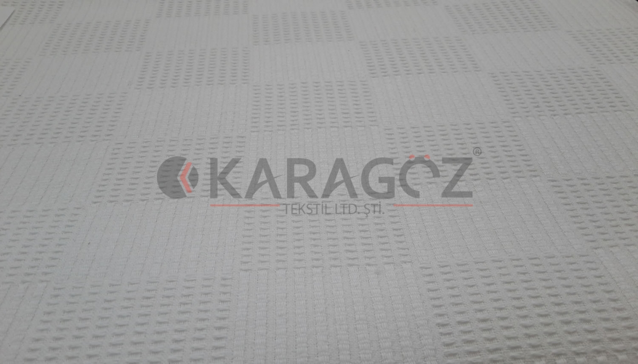 160X230 Kelebek Desen 20/2-6/1 Ring İplik Tek Kişilik Renkli Veya Beyaz Pike 1250 & 1300 Gram/Adet 350 Gr/m² %100 Pamuk