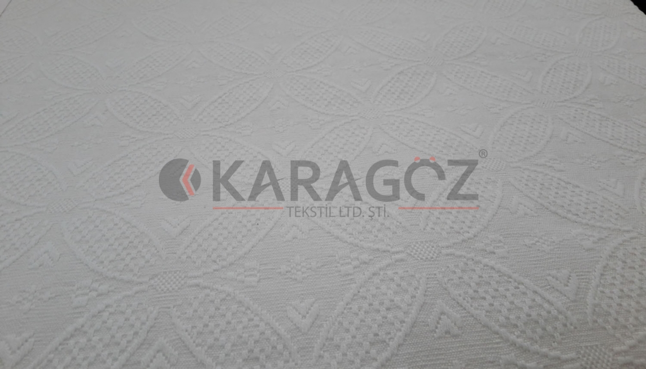 160X230 Kelebek Desen 20/2-6/1 Ring İplik Tek Kişilik Renkli Veya Beyaz Pike 1250 & 1300 Gram/Adet 350 Gr/m² %100 Pamuk